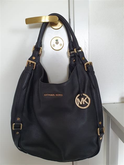 michael kors väska svart